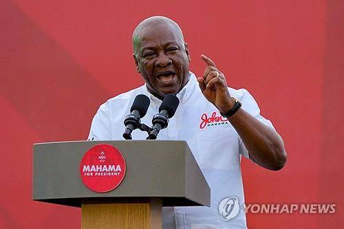 가나 제1야당 대선 후보인 존 드라마니 마하마 전 대통령 [로이터 연합뉴스 자료사진. 재판매 및 DB 금지]