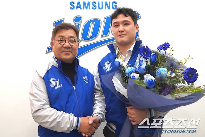 FA 최원태가 삼성 라이온즈와 계약했다. 사진제공=삼성 라이온즈