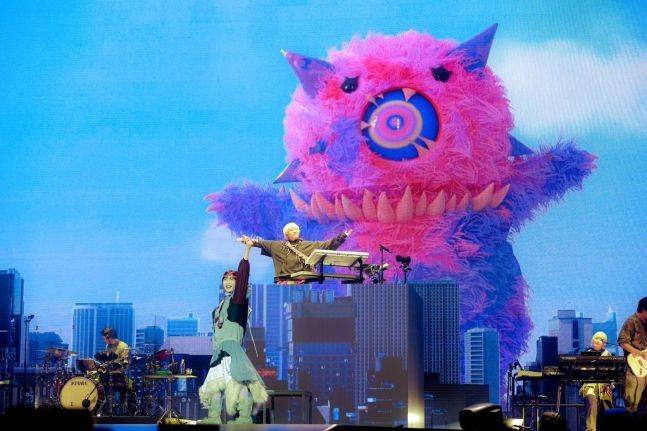 그룹 요아소비가 7일과 8일 이틀 간 인천 인스파이어 아레나에서 두 번째 내한 공연을 펼쳤다. [사진제공 = 리벳(LIVET)]