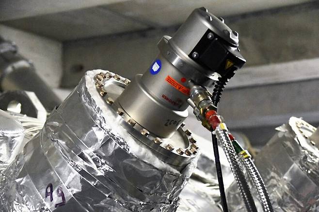 유럽핵입자물리연구소(CERN) 내에 있는 반물질 생성 장비. 위키미디어 제공.