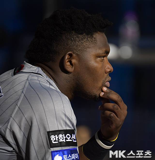 시즌 초반 반짝 활약 이후 부진했던 요나단 페라자. 사진=천정환 기자