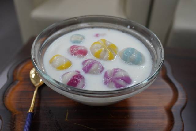 기자들이 먹어본 ‘꿀떡 시리얼’ 모습.