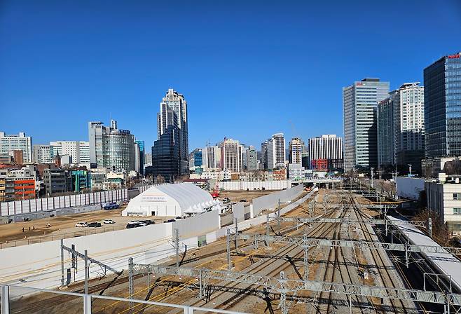 12일 오전 서울역 북부역세권 개발사업지 현장 전경. /방재혁 기자