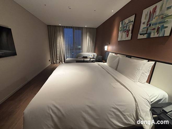 머큐어서울마곡 디럭스킹. 사진= 황소영 기자