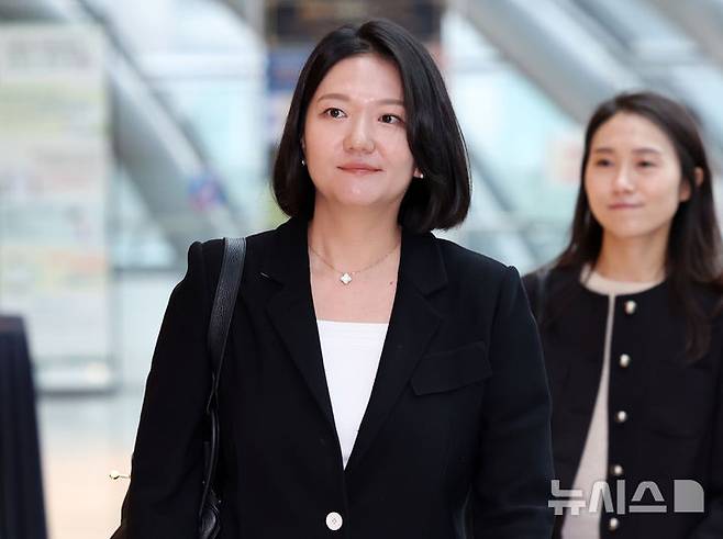[서울=뉴시스] 이영환 기자 = 최수연 네이버 대표가 18일 오전 서울 영등포구 한국경제인협회 컨퍼런스센터에서 열린 제31회 한일재계회의에 참석하고 있다. 2024.10.18. 20hwan@newsis.com