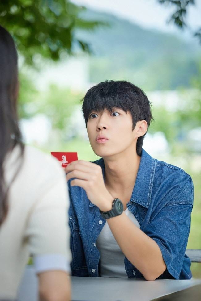ENA 월화드라마 '취하는 로맨스' 스틸. 사진 제공=ENA