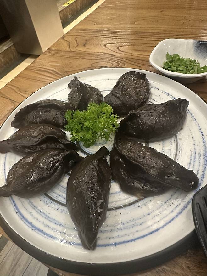 IMG_6580.jpeg [해외여행/맛집탐방] 베이징 북한식당 평양 옥류관 제1분점을 갔다