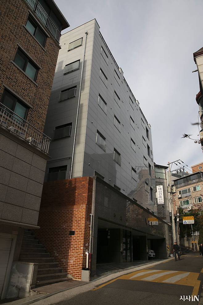 서울 동작구 상도3동에 위치한 A 다중주택의 모습. 32가구가 임차해 살고 있다. ⓒ시사IN 이명익