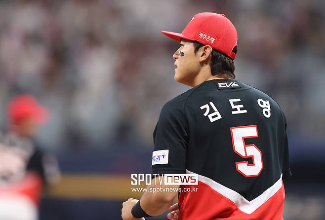 ▲ 올해 대활약을 펼치며 리그 MVP에 등극한 김도영을 향한 큰 무대의 관심도 이어지고 있다. ⓒ 곽혜미 기자