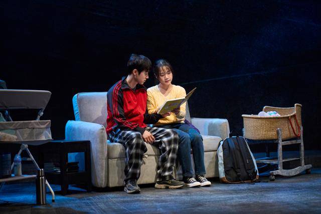 연극 '로미오 앤 줄리'. 엠비제트컴퍼니 제공연극 '로미오 앤 줄리'. 엠비제트컴퍼니 제공