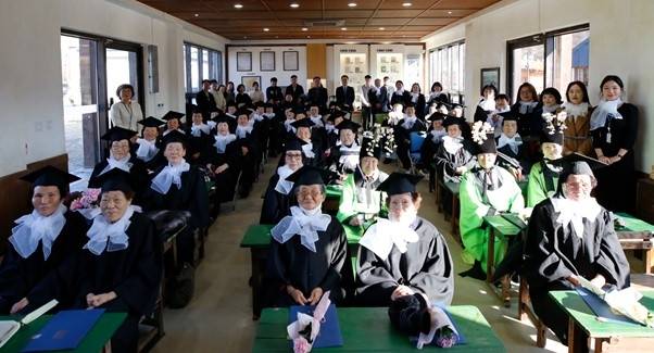 철원군, 2024 찾아가는 문해교육 졸업식 개최 [철원군 제공. 재판매 및 DB 금지]