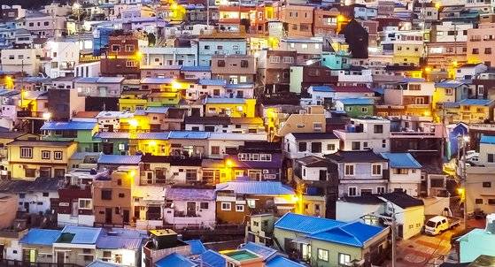 부산 사하구에 위치한 감천문화마을 모습. 중앙포토