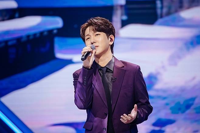 귀여운 외모와 끼 넘치는 무대 매너를 보유해 ‘프린수찬’ ‘리틀 남진’ 등으로 불리는 데뷔 13년 차 현역가왕2 출연 가수 김수찬. 사진제공=크레아 스튜디오