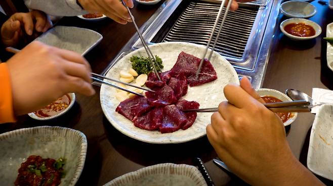 정읍한우 육사시미. 노컷TV캡처