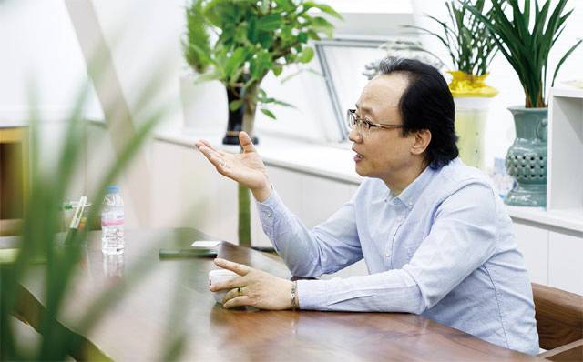 ▲ 김명섭 문학박사, 한림성심대학교 바리스타제과제빵과 교수 [(사)한국커피협회장, 한국대학영어교육학회장 역임]