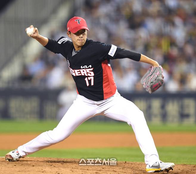 KIA 투수 임기영이 잠실구장에서 열린 2024 KBO리그 두산과 경기 5회 역투하고 있다. 잠실 | 최승섭기자 thunder@sportsseoul.com