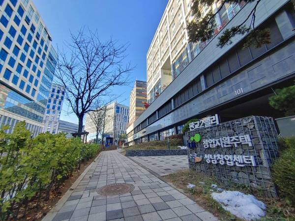 최민호(28)씨가 거주하고 있는 성남 창업지원주택 전경. LH경기남부지역본부 제공