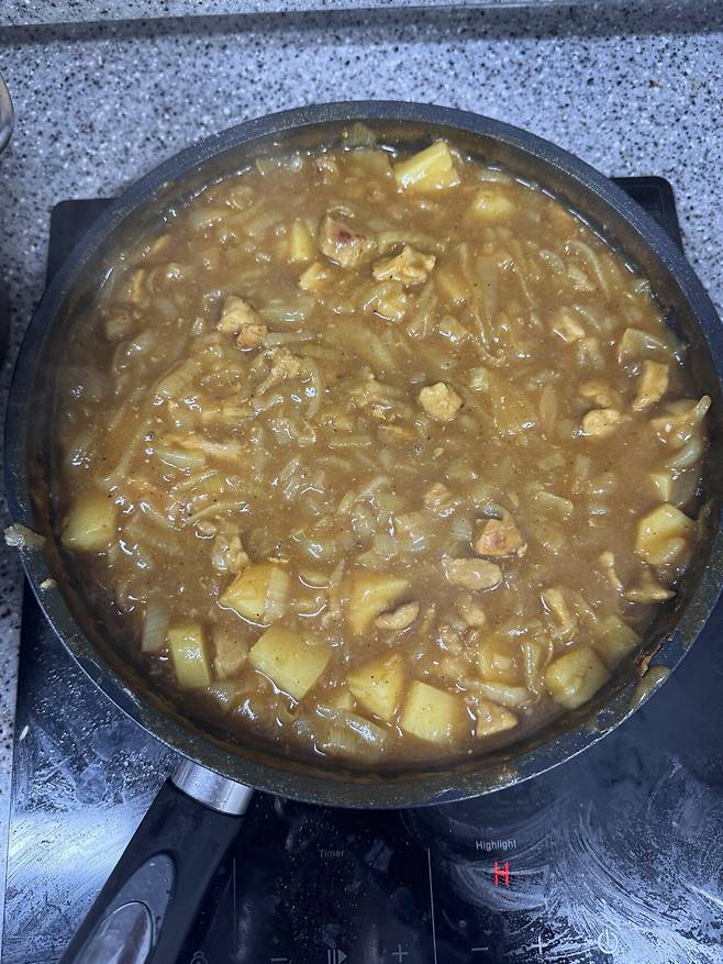 독거노인 카레 만들기