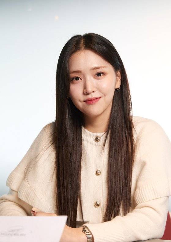 스텔라로 매력적인 목소리 연기를 펼친 김지은 배우.