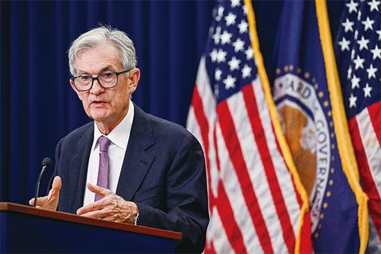 내년 기준금리 인하 속도 조절에 나설 것임을 시사하는 제롬 파월 미국 연준 의장. (로이터=연합뉴스)