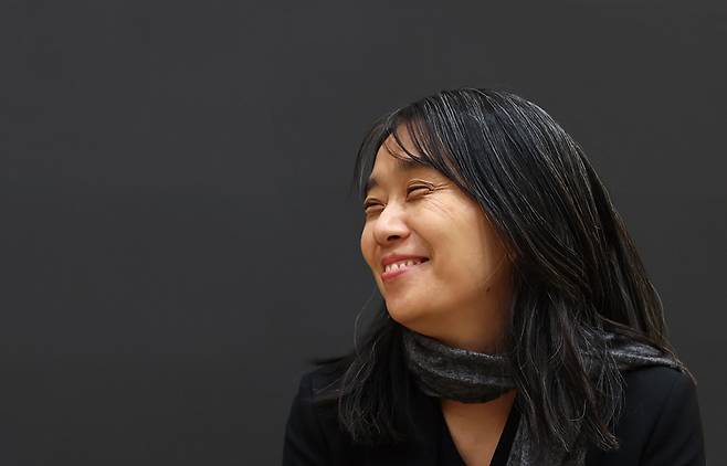 2024 노벨문학상 수상자인 한강 작가가 12월11일(현지시간) 스웨덴 스톡홀름의 한 출판사에서 기자간담회를 하고 있다. ⓒ연합뉴스