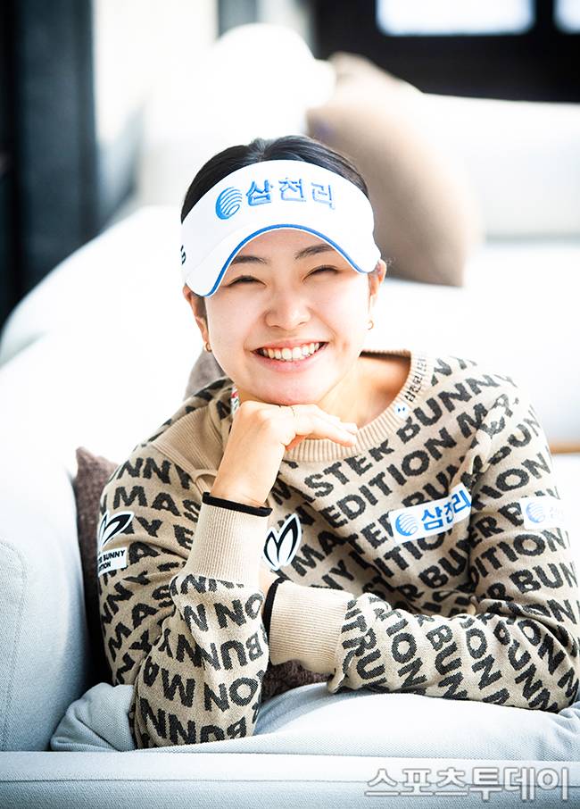 유현조가 스포츠투데이와의 인터뷰에서 미소를 짓고 있다. / 사진=팽현준 기자