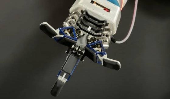 아주대 연구팀이 개발한 로봇 그리퍼의 모습