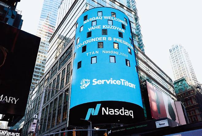 미국 기술주 중심의 나스닥지수가 12월 11일(현지 시간) 사상 처음으로 2만 선을 돌파했다. [GettyImages]