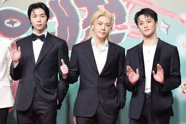 '2024 SBS 가요대전' 레드카펫 행사에 참석한 NCT127. 24.12.25. ⓒ이혜영 기자 lhy@hankooki.com