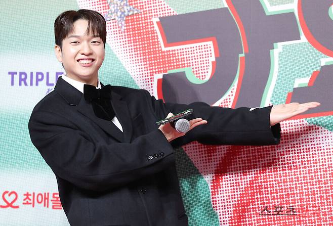 '2024 SBS 가요대전' 레드카펫 행사에 MC를 맡은 유재필. 24.12.25. ⓒ이혜영 기자 lhy@hankooki.com