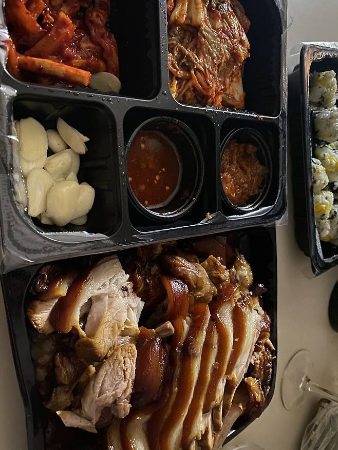 야식 최강 메뉴.. 족발!!