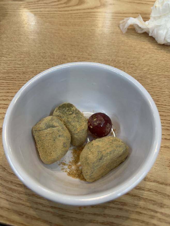 문정동 8천원 한식뷔페!