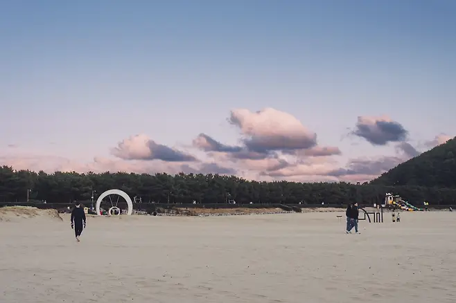 7ce48676b38361f423e880e5439c706eebd8eb452043dd53f241e2c71199c883d280ca89e049767e79574a70e1ccb3e81d61c5e4f6