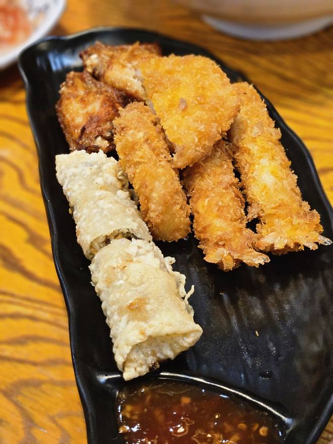 20241227_202447.jpg 얼큰쌀국수/볶음밥/모둠튀김