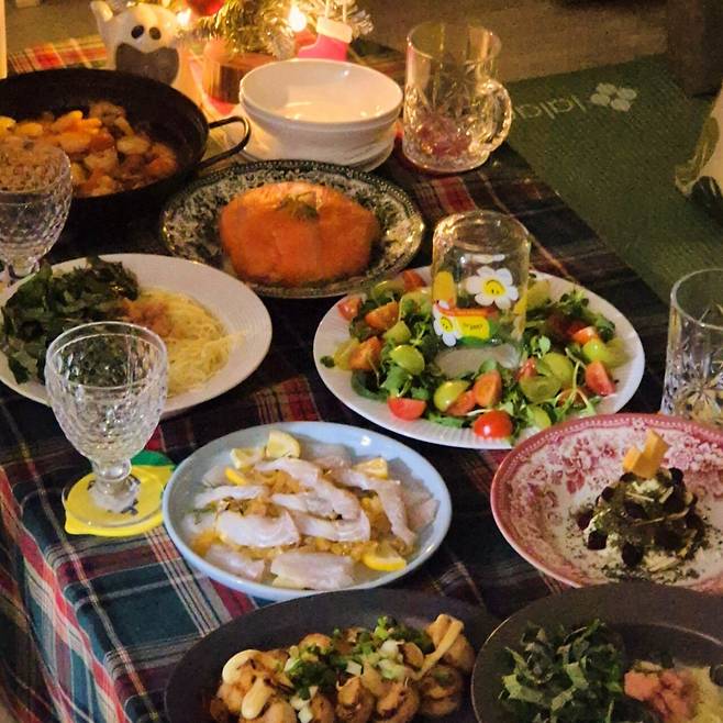 IMG_20241215_122918_737.jpg 미리메리크리스마스홈파티였던것