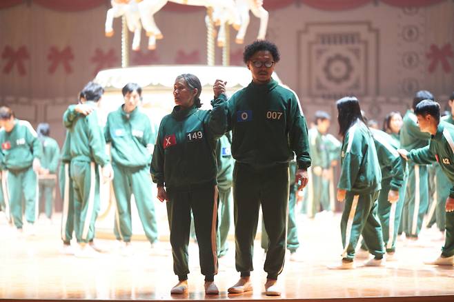 ‘오징어 게임2’ 강애심(왼쪽), 양동근 스틸. 넷플릭스