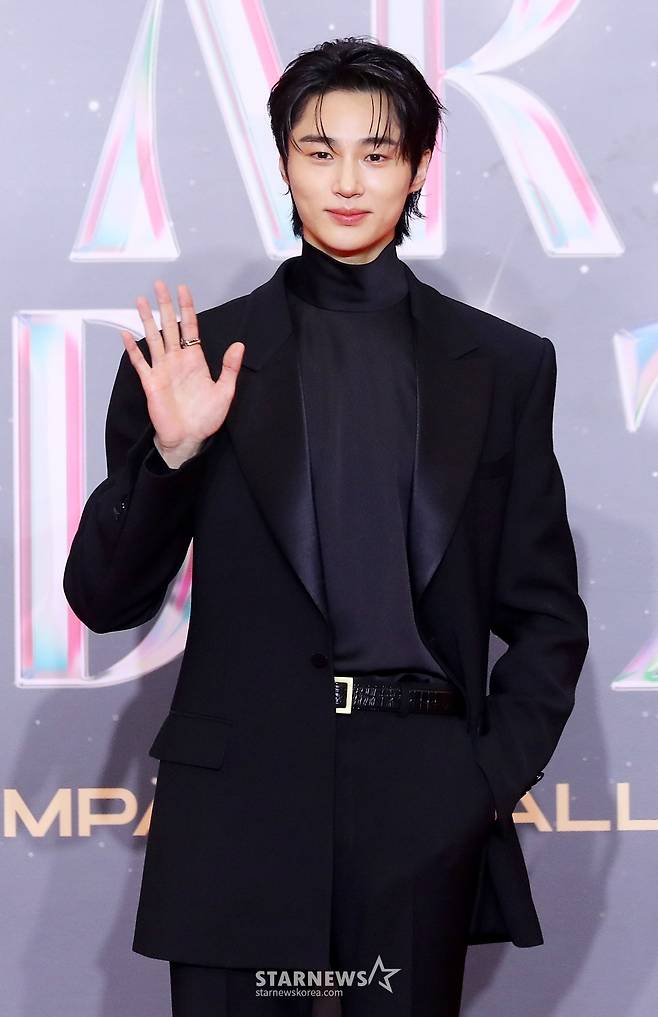 배우 변우석이 27일 오후 태국 방콕 임팩트 챌린저 홀 1-2(IMPACT Challenger Hall 1-2)에서 진행된 '제 9회 아시아 아티스트 어워즈'(The 9th Asia Artist Awards, 이하 'AAA 2024')' 레드카펫 행사에 참석해 포즈를 취하고 있다. 2024.12.27 /사진=김창현 chmt@
