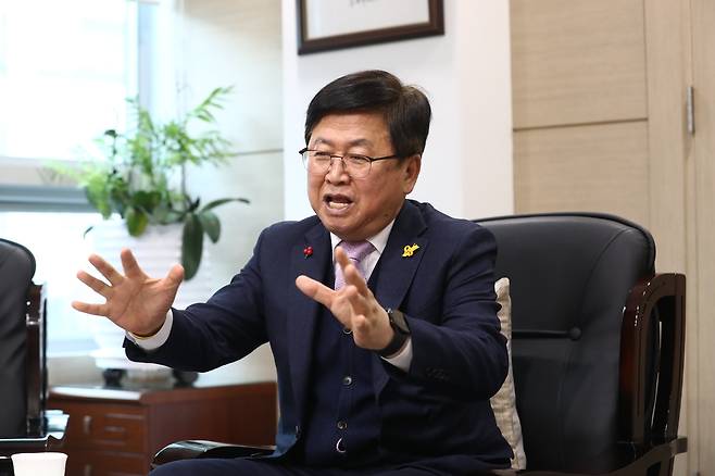 연합뉴스와 인터뷰 하는 최교진 세종시교육감 [촬영 한종구 기자]