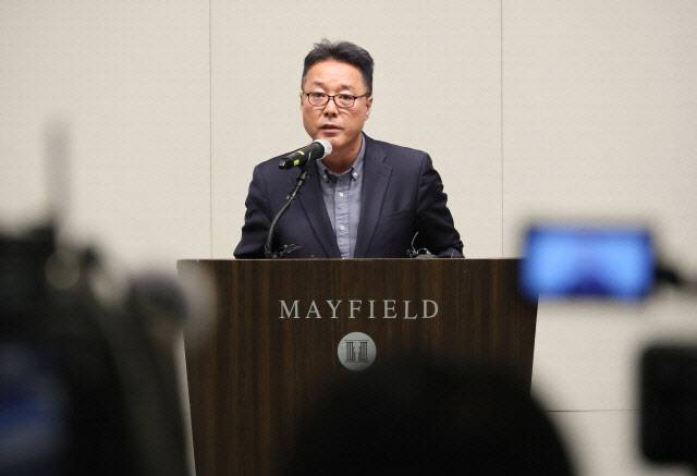 송경훈 제주항공 경영지원본부장이 29일 서울 강서구 메이필드 호텔에서 무안 제주항공 참사 관련 브리핑을 하고 있다. (사진=연합뉴스)