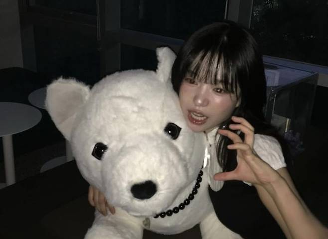 [서울=뉴시스] 조유리. (사진=인스타그램 캡처) 2024.12.30.&nbsp;photo@newsis.com *재판매 및 DB 금지