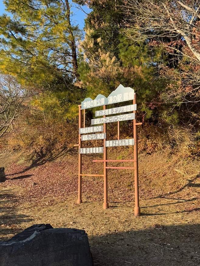 09ebf677bc806df2239e8490459c701e927918703e7039428a9eef5bd19e429e12b835d669a311a4e5a6b90a4072dae1b3760c54b4a3