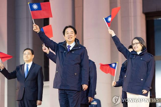 신년 국기 게양식에 참석한 라이칭더 대만 총통 [AFP 연합뉴스 자료사진. 대만총통실 제공. 재판매 및 DB 금지]