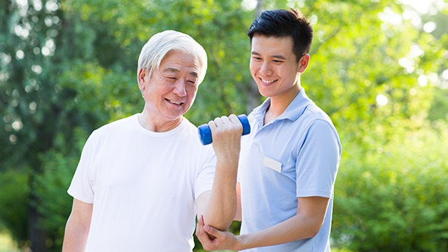 근감소증은 다양한 질환으로 이어질 수 있어 관리 및 예방이 필수인 질환이다｜출처: 게티이미지뱅크