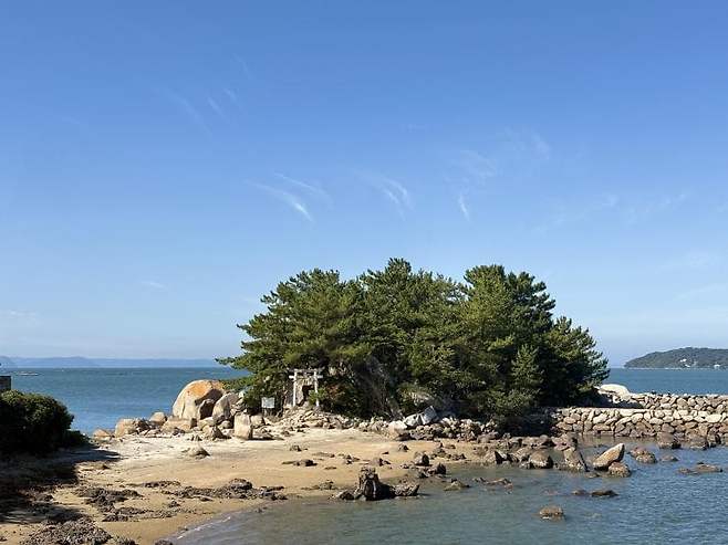 7fed8272da8368993fece9e446ee7564c5e06b5a14758f43942e1aef8872f0a2df95a7ea4a634b73c537