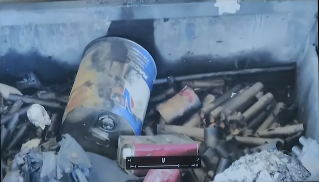 22.png 폭발한 사이버트럭에는 폭죽, 가스, 라이터 연료, 폭발물, 방화 물품이..jpg