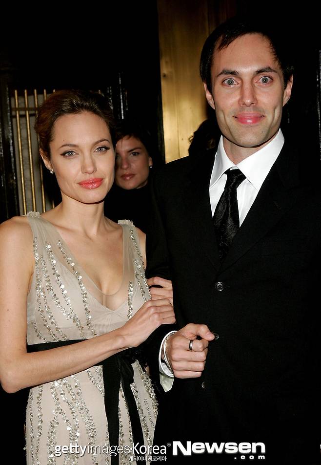 안젤리나 졸리-제임스 헤이븐