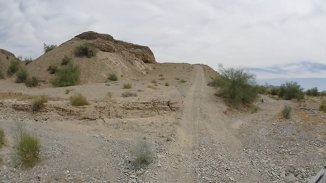 P4240057.MOV.00_00_01_11.스틸 001.png 여행 3일 만에 죽을 수도 있었다 .. 73일 미국 횡단 자전거 여행_7편 미국 횡단 자전거 여행_7편 [여행 최대 위기 그리고 은인들]