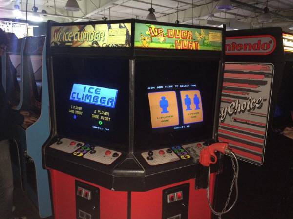 오락실 용 VS 게임으로 출시되기도 했다