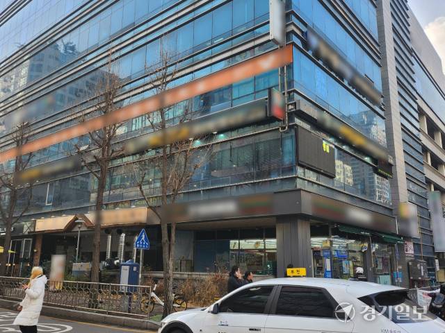 손님들이 구토 증상을 보인 부천 중동의 음식점. 김종구기자