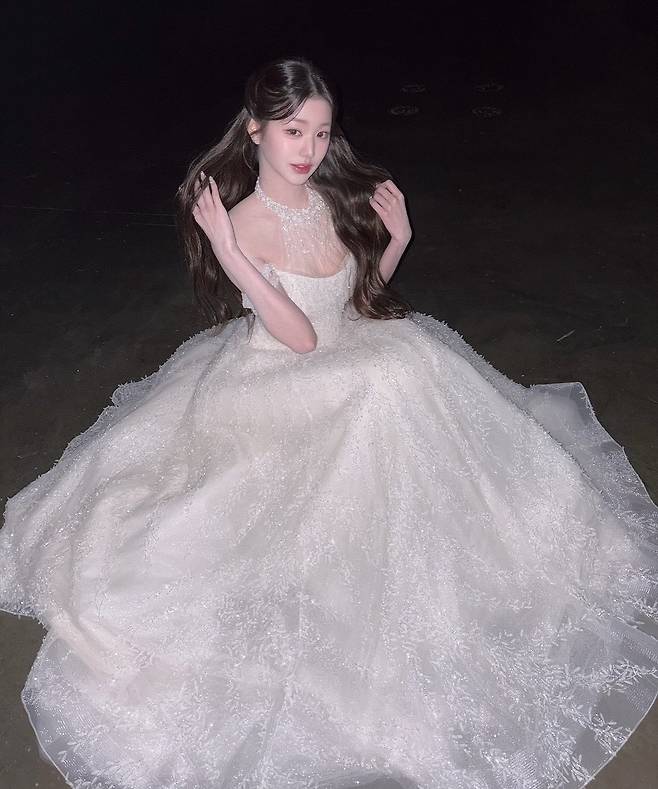 사진출처=장원영SNS